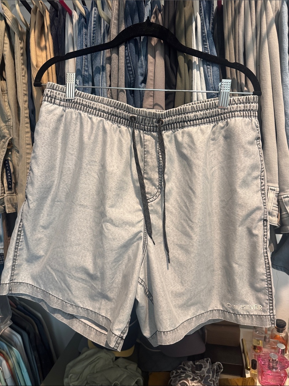 Quiksilver Light Gray Athletic Drawstring Shorts 6”
